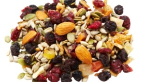 The health benefits of nuts and seeds in your diet