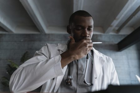 Are Clinical Trials Safe? 5 things To Know Before You Sign Up